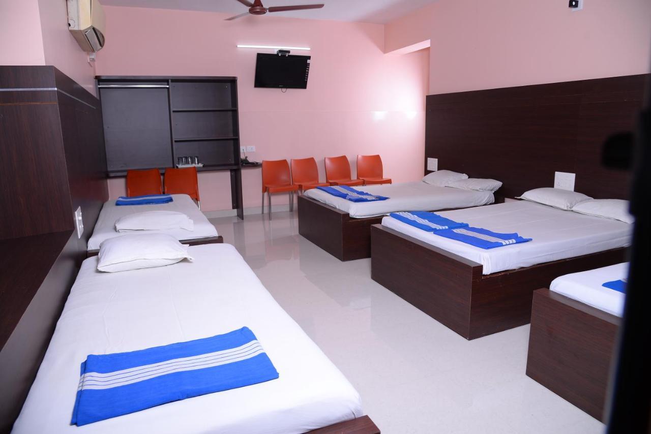 Parijatha Lodge クンダプラ エクステリア 写真